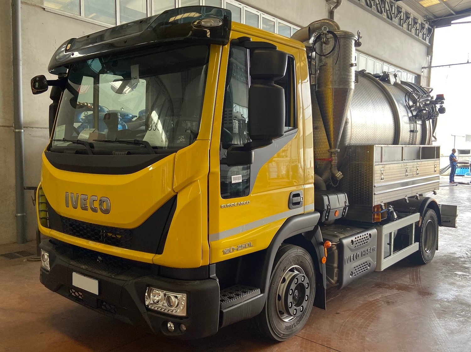 Каналопромывочная машина Jurop